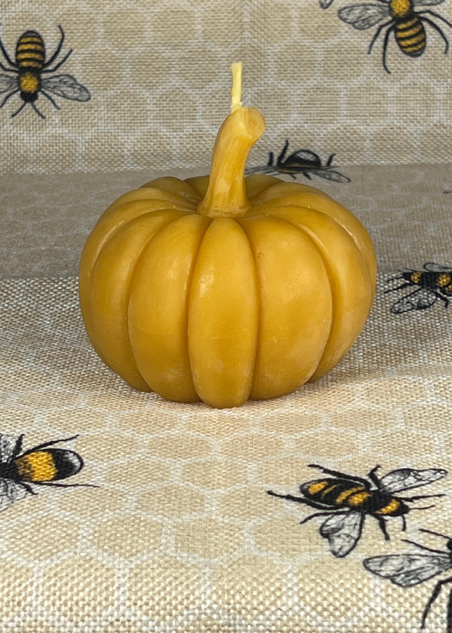 Bivaxljus Pumpa 215 g – 100 % svenskt bivax