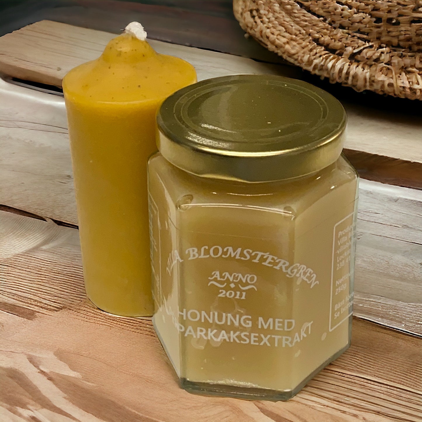 Honey with gingerbread extract
