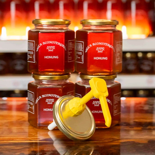 2 kg Svensk Flytande Honung (4 × 500 g) + Honungspump