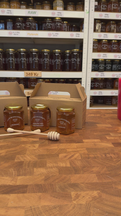 🍯✨ Dubbel lyxbox med honung – 2 presentboxar + honungspinnar & fri frakt! 🎁